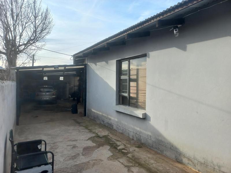 4 Bedroom Property for Sale in Aloevale Eastern Cape
